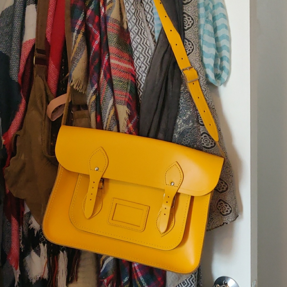 Like new Cambridge Satchel